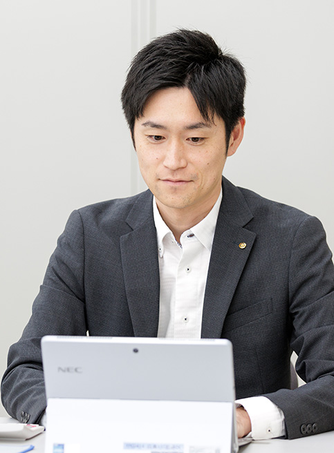 融資グループ 尾上さん - 経済学部卒 2013年入社